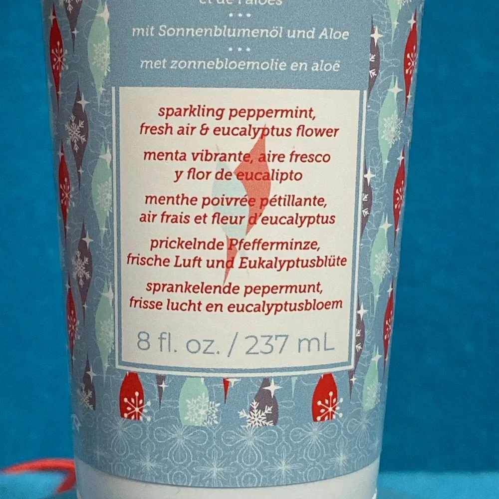 NIP - Scentsy Swirling Snowflakes